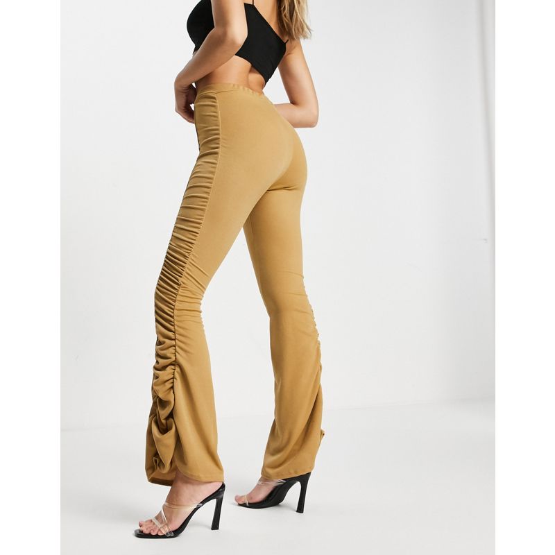 03T46  Fashionkilla - Pantaloni plissettati cammello in coordinato