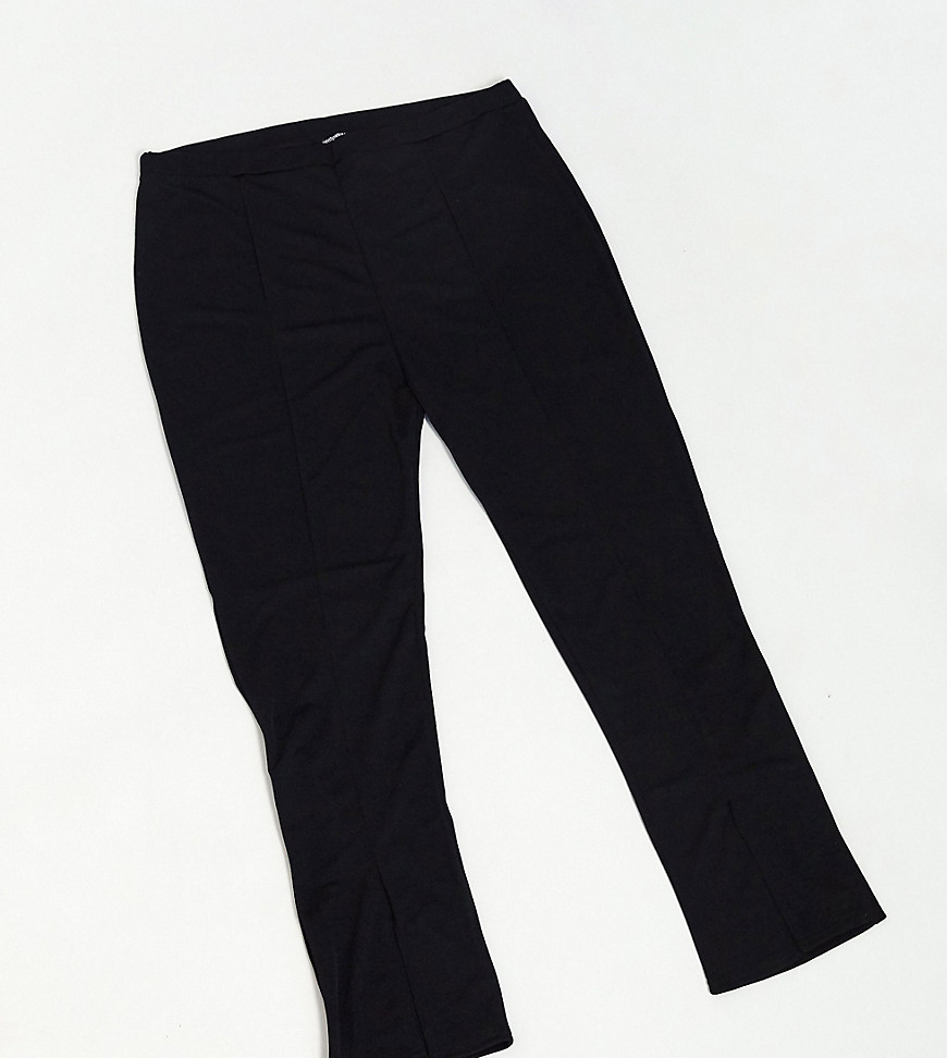 Fashionkilla Plus - Smalle broek met split vooraan in zwart
