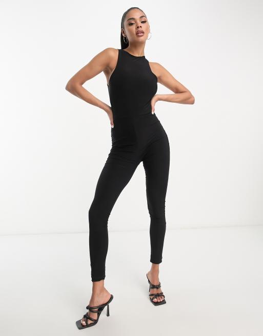 Fashionkilla – Svart, formande, figurnära jumpsuit med låg rygg