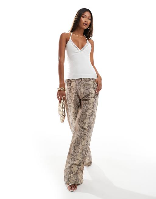 Fashionkilla - Top cache-cœur près du corps en tissu double épaisseur avec dos nu et bordures dentelle - Blanc cassé, 3 de 4