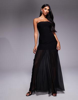 Fashionkilla - Trägerloses, anschmiegsames Maxikleid in Schwarz mit formendem doppellagigem Design, Blumenapplikation un...