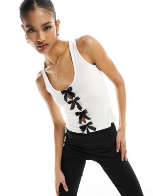 Fashionkilla Fashionkilla white bow detail vest top in white-Multi