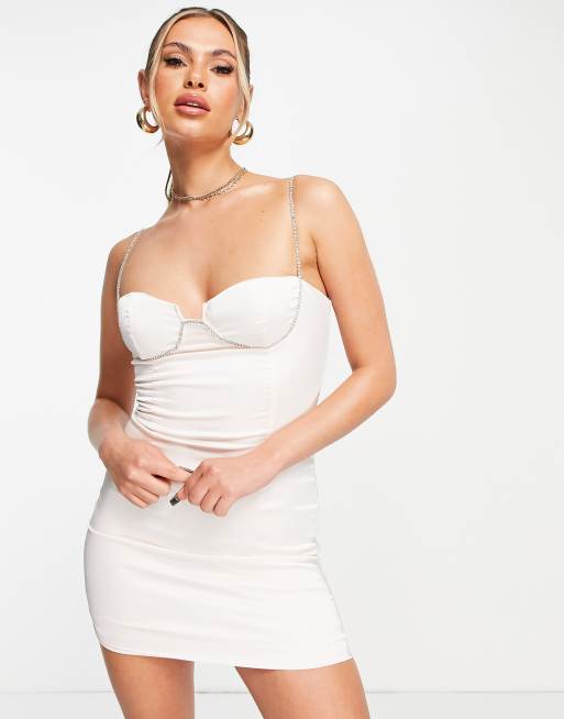 Femme Luxe – Dopasowana sukienka mini z kryształkami na ramiączkach | ASOS