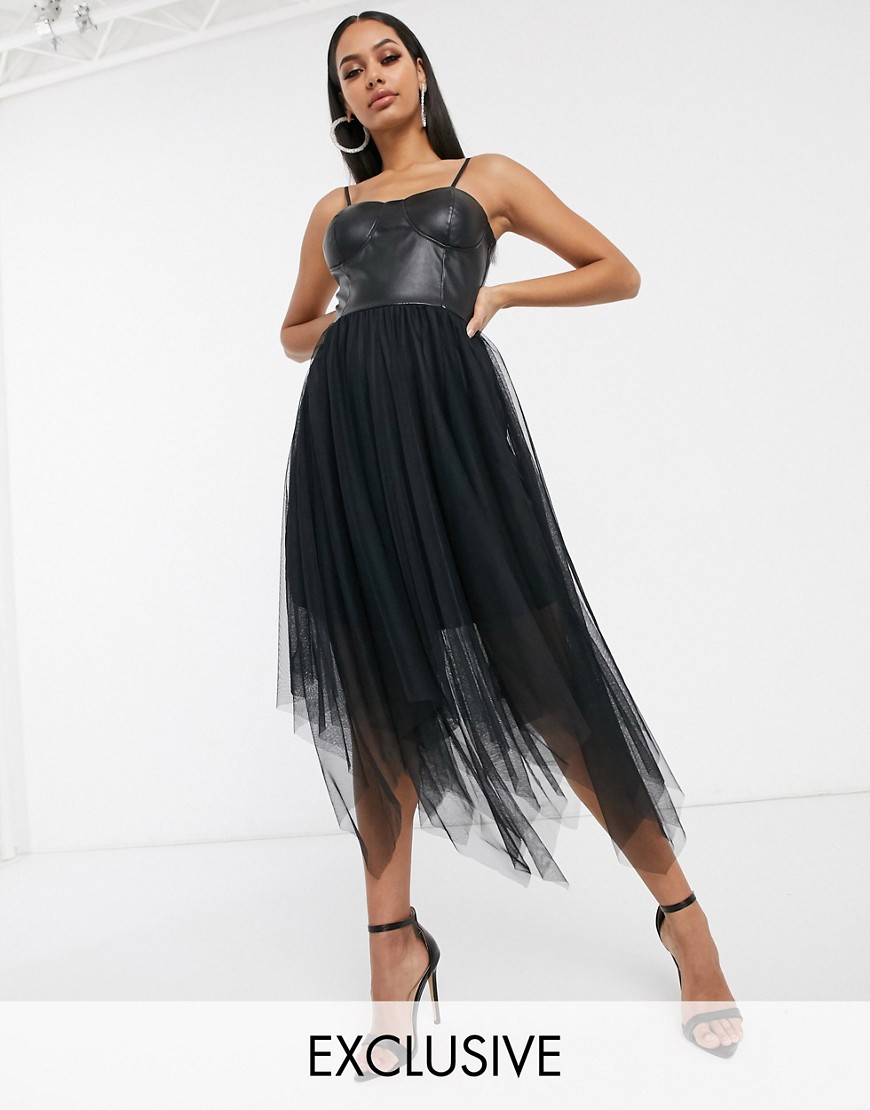 Femme Luxe - Exclusieve gelaagde tule midi-jurk met korsettop in zwart