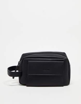 Fenton wash bag in black | ASOS