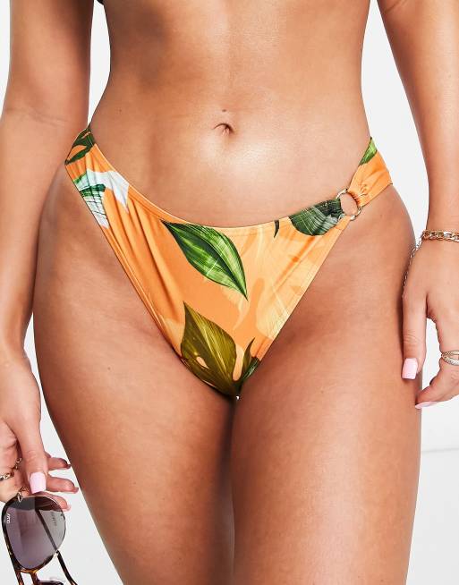 Figleaves – Dół od bikini o fasonie biodrówek z ozdobnym pierścieniem w rdzawy tropikalny wzór