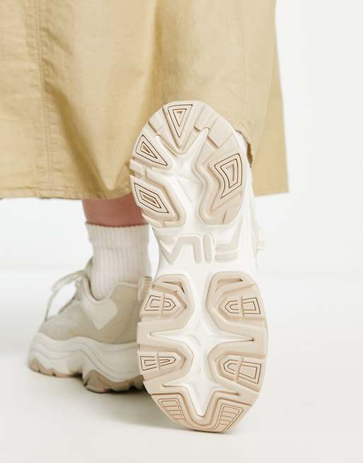 Beige discount fila sneakers