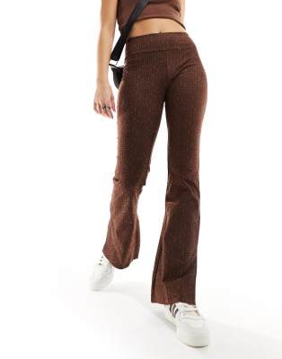 Fila - Ausgestellte Leggings in Braun-Brown