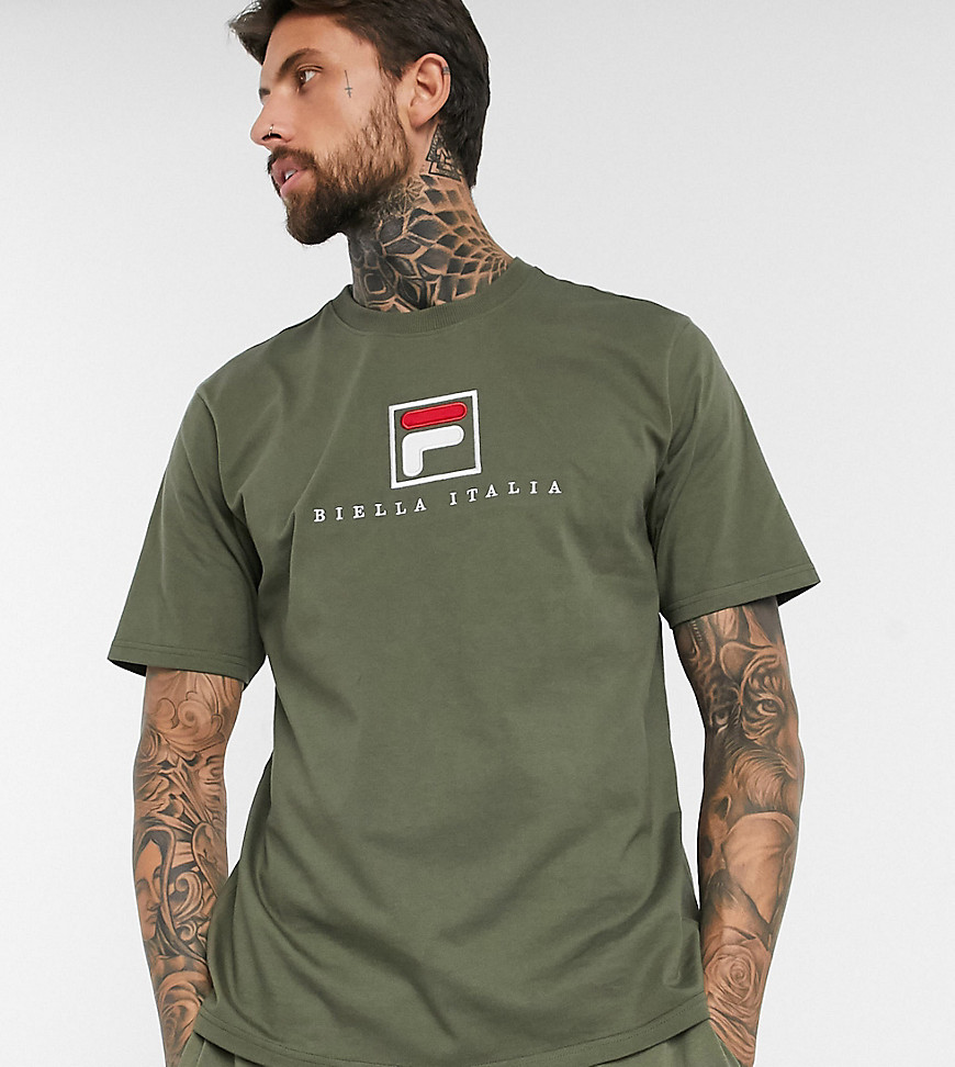 Fila - Blade archive - T-shirt met logo in kaki, exclusief bij ASOS-Groen