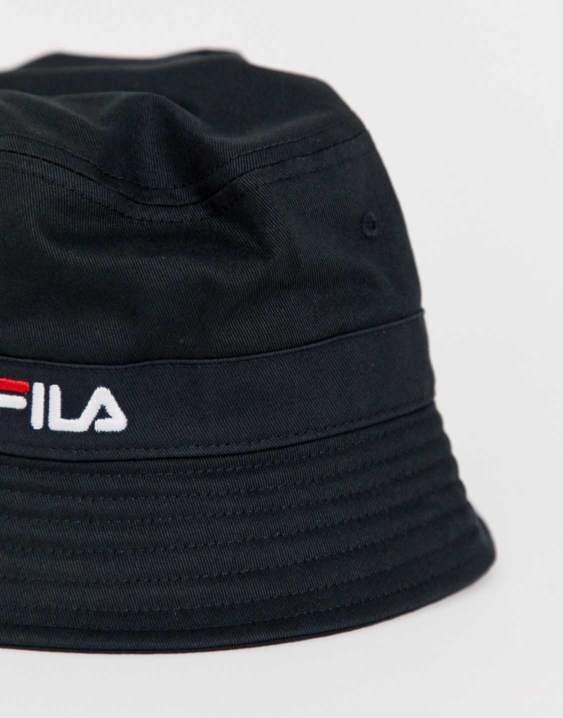 Панам компания. Панама Fila чёрная. Панамы 2021 Fila. Шапка Панама Fila. Панама Fila ретро.