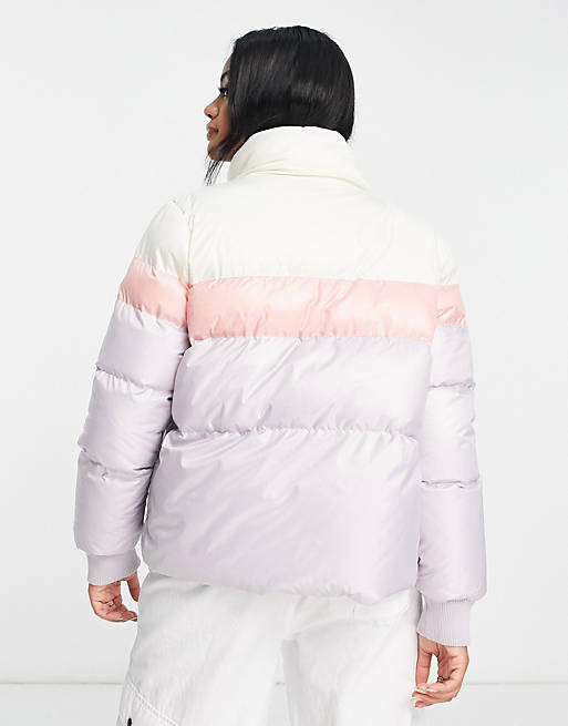 Forskellige Modtager maler Fila color block puffer jacket in lilac and pink | ASOS