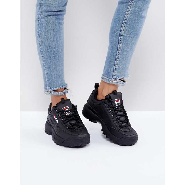 Fila Disruptor Low Trainers In Black