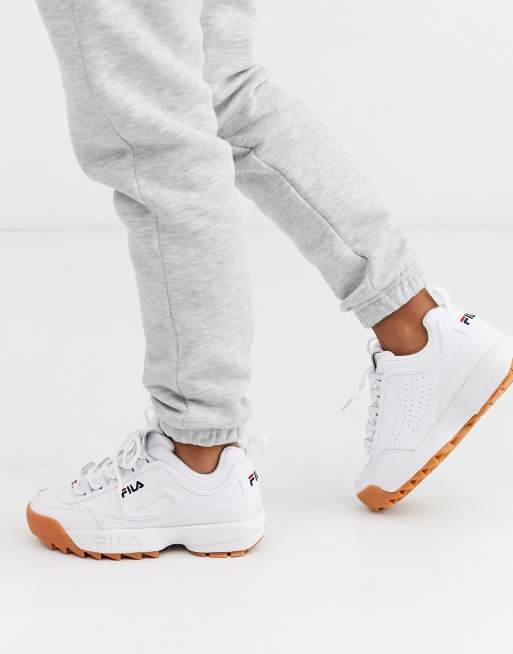 White fila with gum on sale bottoms