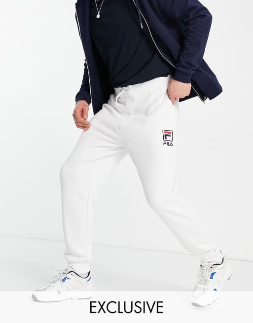 Fila - Hvide joggingbukser med firkantet logo - Kun hos ASOS
