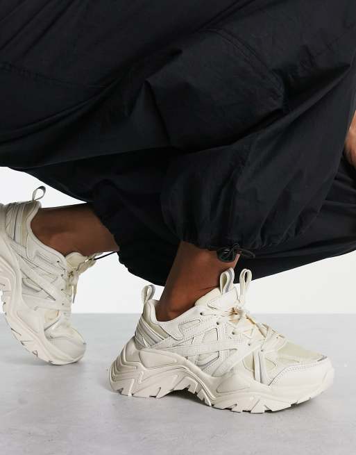 Fila Interation Sneakers in gebroken wit ASOS