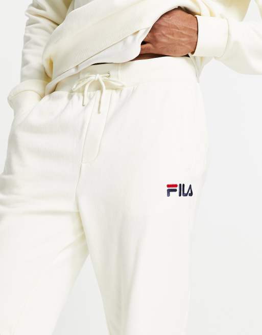 Fila hotsell white sweatpants