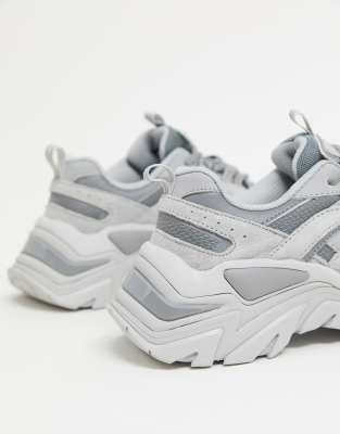 grey fila trainers