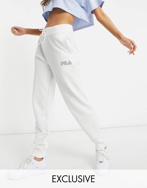 Fila - Oversized joggingbroek met klein logo in wit, exclusief bij ASOS