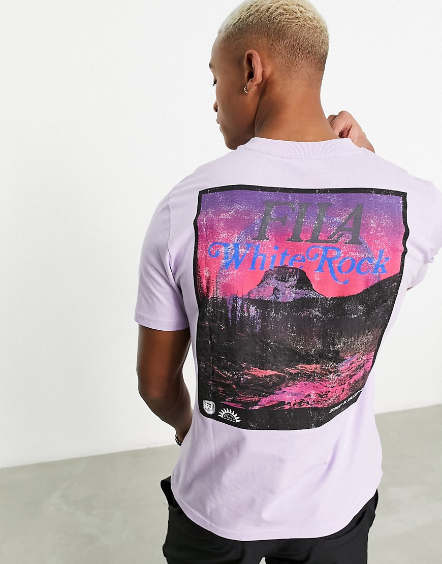 fila - rory - t-shirt med print på ryggen i lilla vask