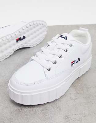 fila sandblast court trainer in white