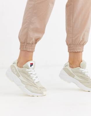 fila venom low sneakers