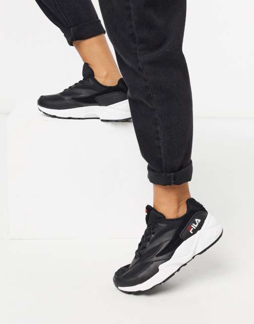 Andragende tøve bruger Fila venom low trainers in black | ASOS