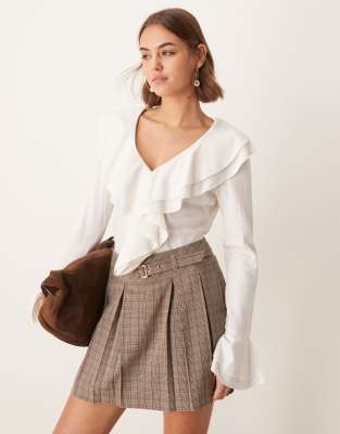 Finding Friday Vneck frill blouse in cream-White