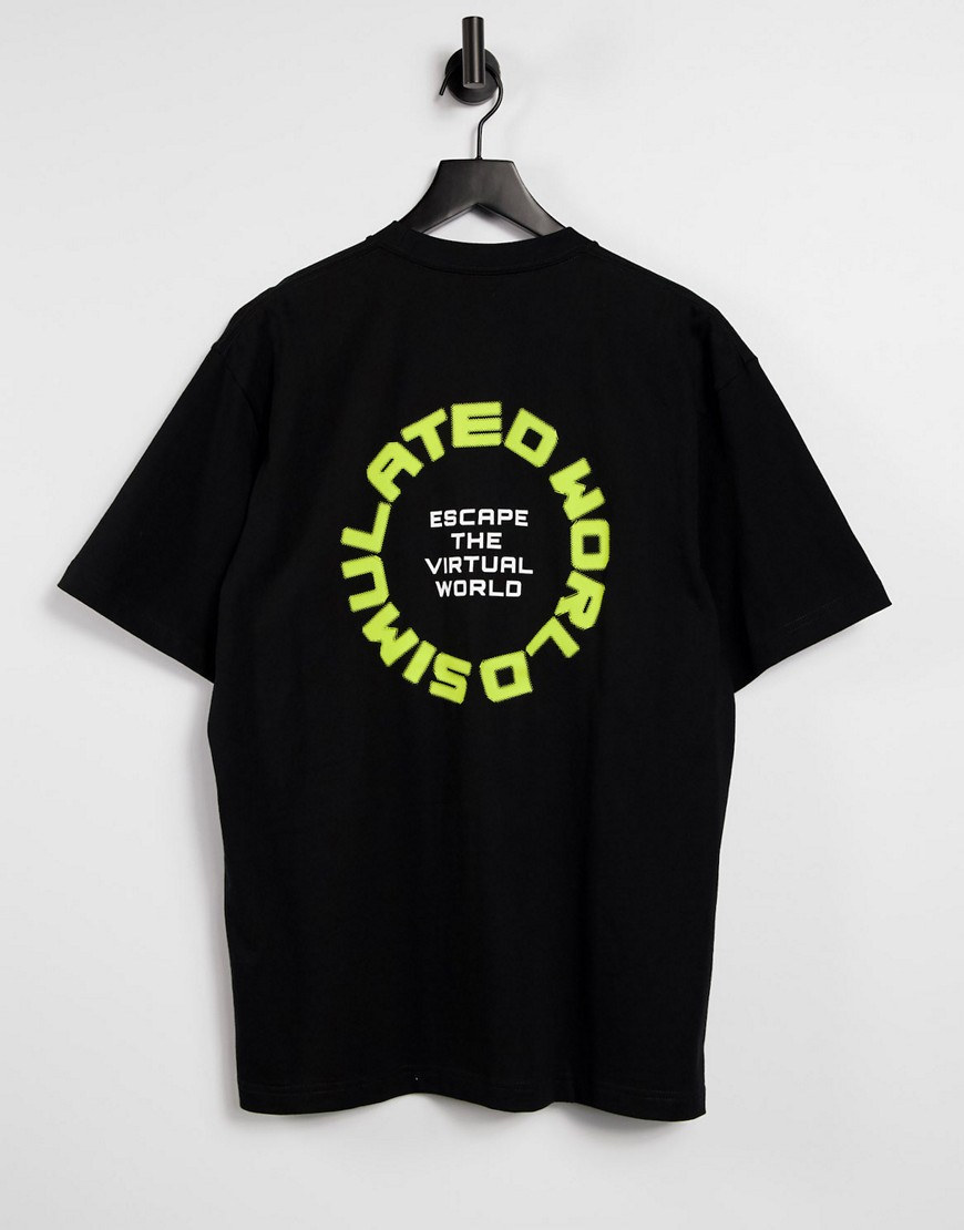 Fingercroxx - T-shirt nera con stampa Simulated World sul retro-Nero