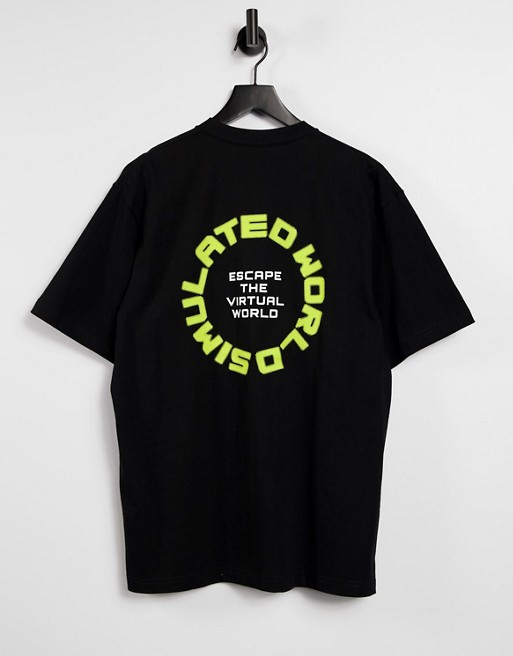 Fingercroxx t-shirt with simulated world back print in black