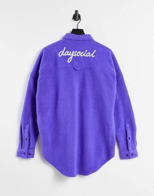 фото Фиолетовая флисовая рубашка в стиле oversized с заниженной линией плеч asos daysocial-фиолетовый asos day social