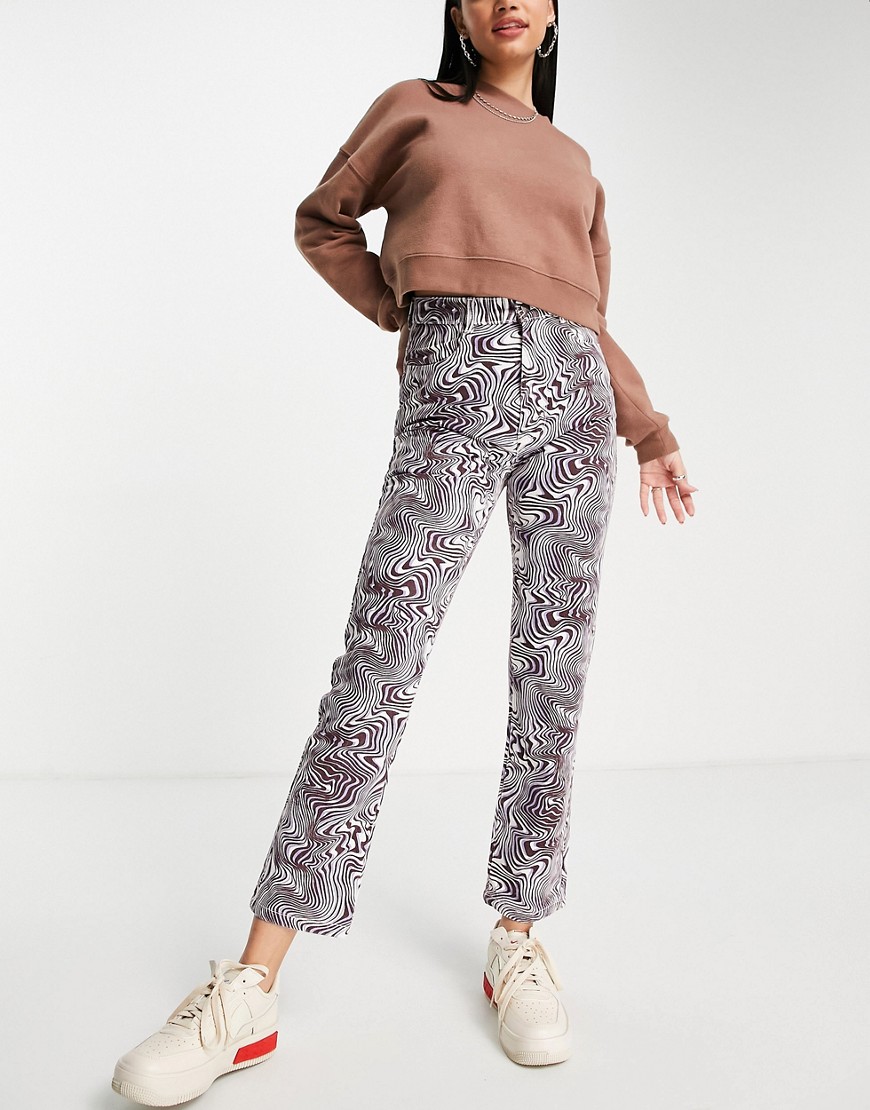 фото Фиолетовые джинсы из денима в винтажном стиле с завышенной талией и волнистым принтом daisy street-разноцветный