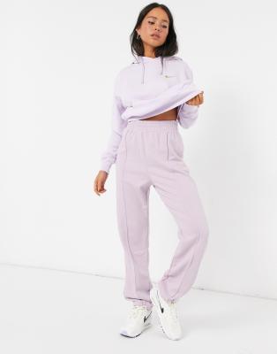 фото Фиолетовые джоггеры oversized с логотипом металлик nike-фиолетовый