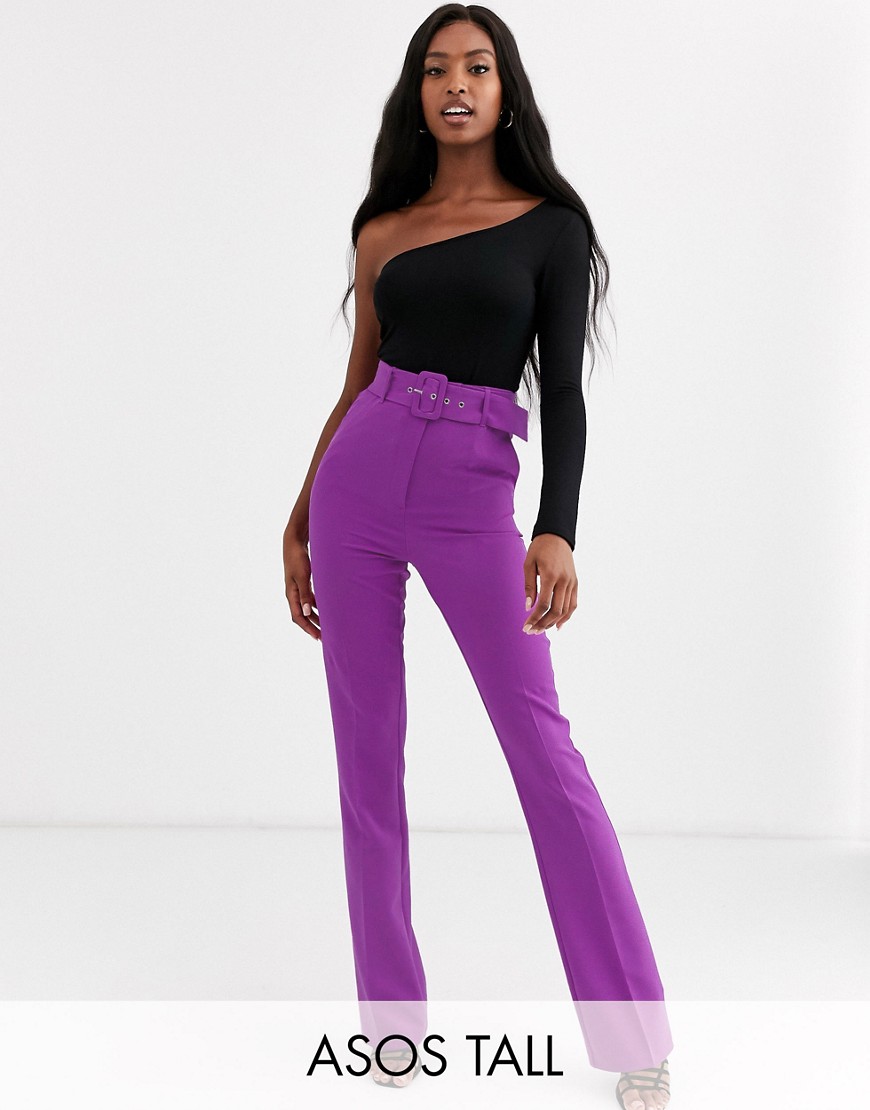 фото Фиолетовые расклешенные брюки узкого кроя с поясом asos design tall-фиолетовый asos tall