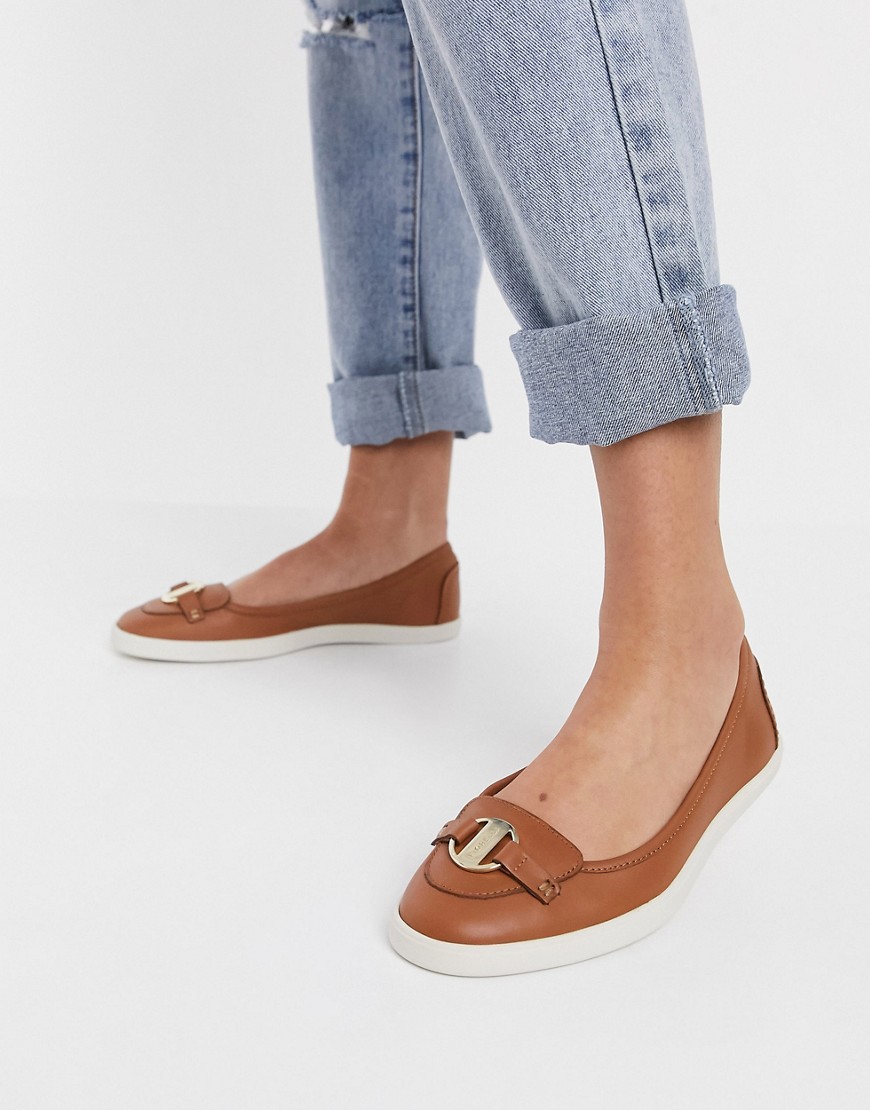 Fiorelli irma leather loafers in tan-Brown