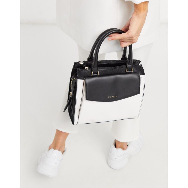 Fiorelli mia best sale grab bag berry