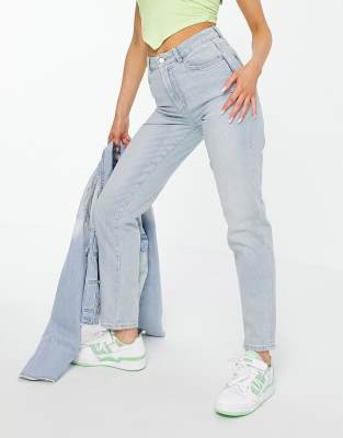 graphic mom jeans