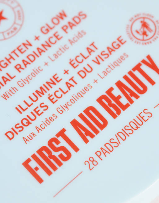 First Aid Beauty - Brighten + Glow Facial Radiance Pads - 28 dischetti, 4 di 4