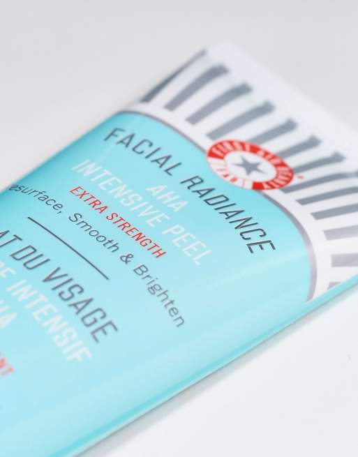 First Aid Beauty – Facial Radiance Intensive Peel – Peeling 56,7 g, 2 z 4