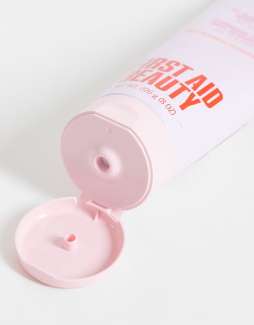 First Aid Beauty - KP Bump Eraser Body Scrub - Strawberry - Scrub corpo 226g, 3 di 4