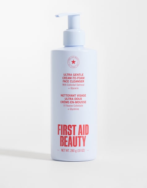 First Aid Beauty - Limpiador ultrasuave de crema a espuma de 294,74 g - view 1