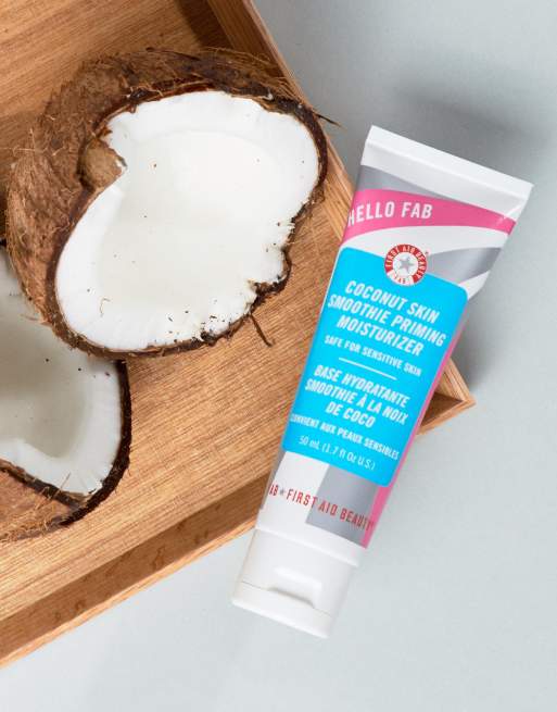 First Aid Beauty - Nawilżająca baza-krem o kokosowym zapachu, 4 z 4