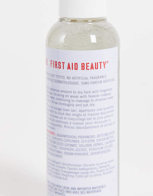 First Aid Beauty - Olio detergente e struccante 147 ml, 3 di 4