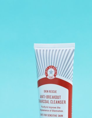 first aid beauty skin rescue cleanser