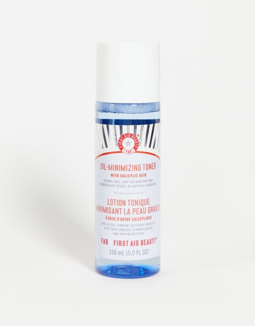 First Aid Beauty – Tonik z kwasem salicylowym zmniejszający wydzielanie sebum