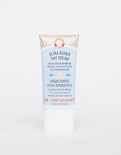 First Aid Beauty Ultra Repair Tint Cream SPF30