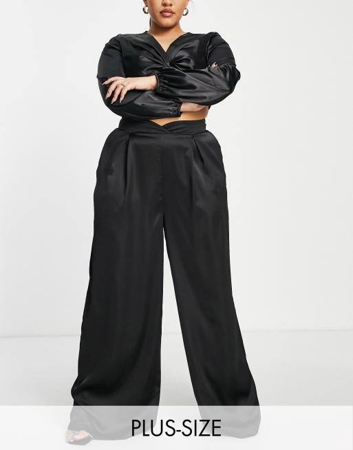 First Distraction The Label Plus – Satinhose in Schwarz mit weitem Bein und hohem Bund  