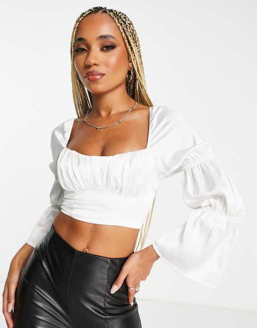 serie Refrein Zuivelproducten First Distraction The Label - Satijnen crop top met gerimpelde buste in wit  | ASOS