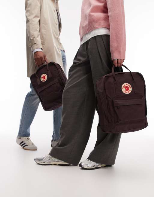 Fjallraven Kanken everyday backpack in blackberry, 3 of 4