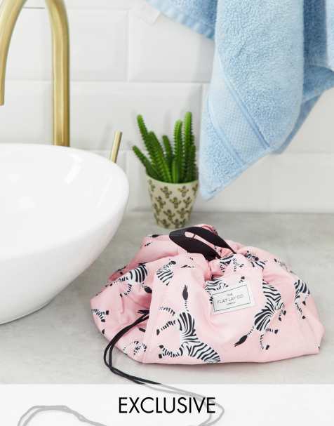 Flat Lay Co – Make-up-Tasche mit Kordelzug und Rosa Zebramuster bedruckt