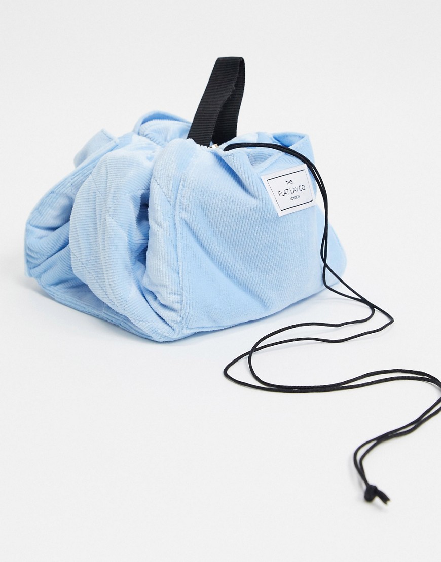Flat Lay Co - Make-uptasje van corduroy met trekkoord in lichtblauw-Zonder kleur